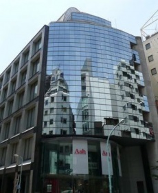 スプラインビル