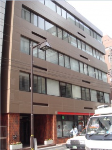 岡常本社ビル
