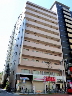 サニープラザ新宿御苑