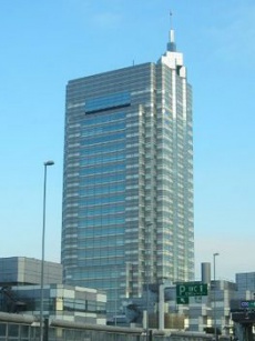 世田谷ビジネススクエアタワー外観