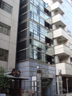 銀座スクエア