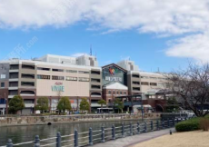 横浜ワールドポーターズ